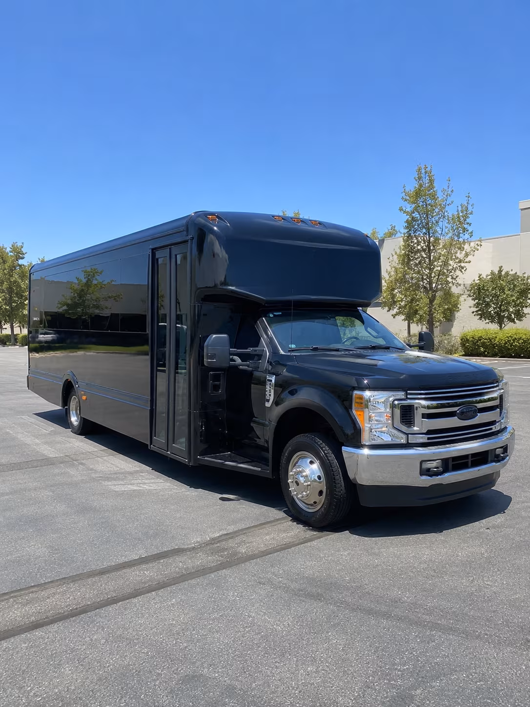 edison party bus rental 2