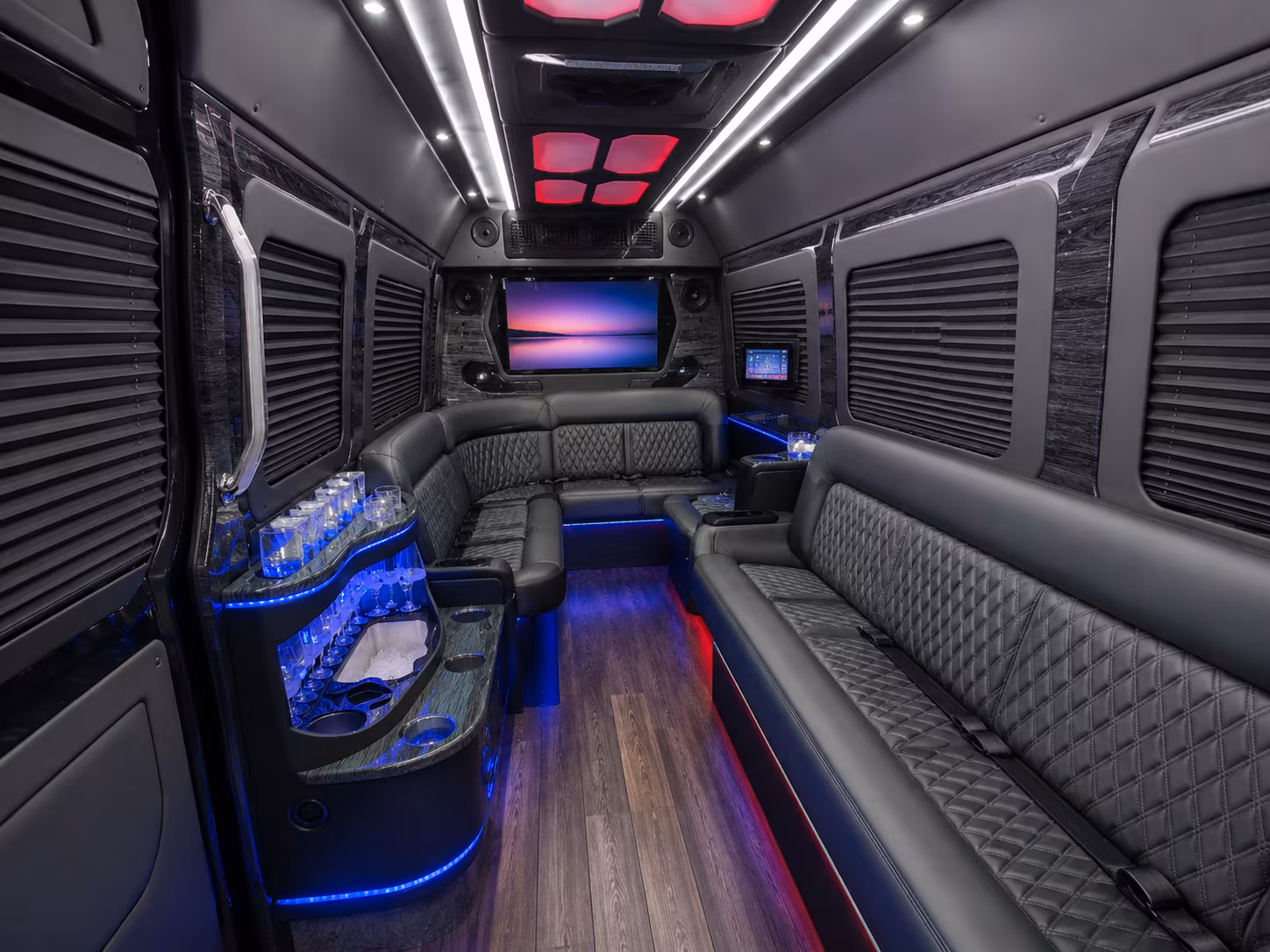 government contractor and federal employee commuter shuttles from edison