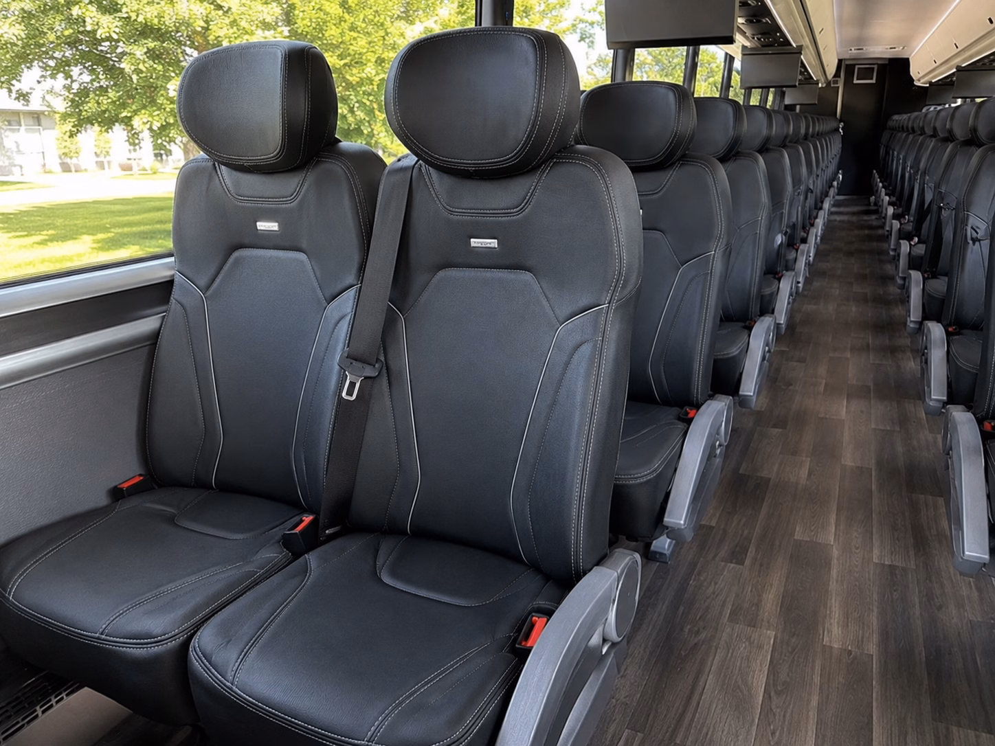 how the distance and duration of your trip affect charter bus rates in edison