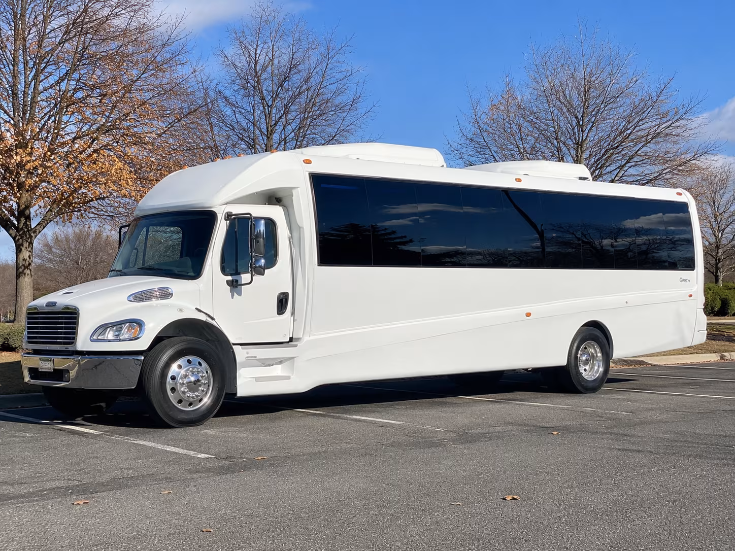 pnc bank arts center holmdel party bus rental